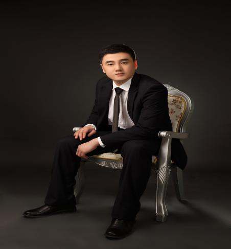 閆騫予老師 - 企業(yè)培訓師